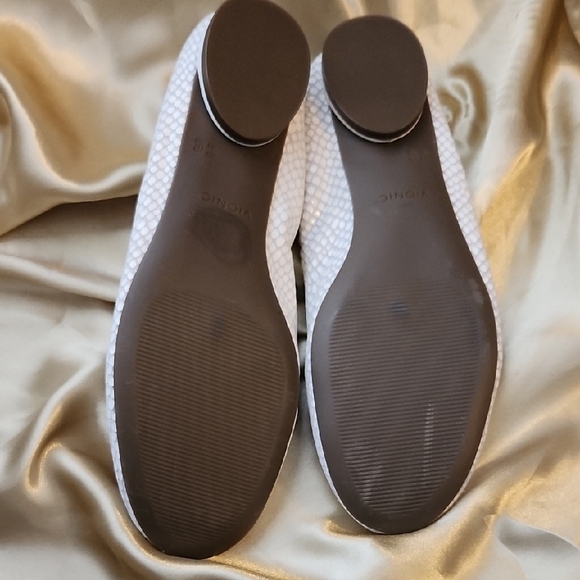 Vionic Cream Snake-Embossed Ballet Flats - Picture 4 of 7